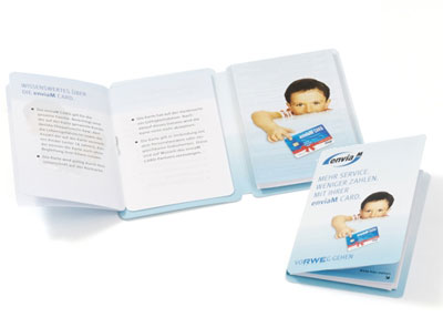 PocketPLaner mit einer kleinen Broschüre und einem Innenblatt